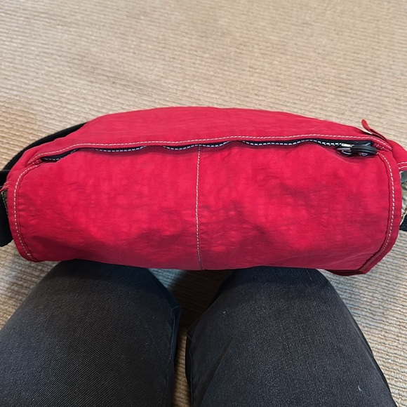 CLOSET CLOSING DOWN Kipling messenger bag - Picture 8 of 8